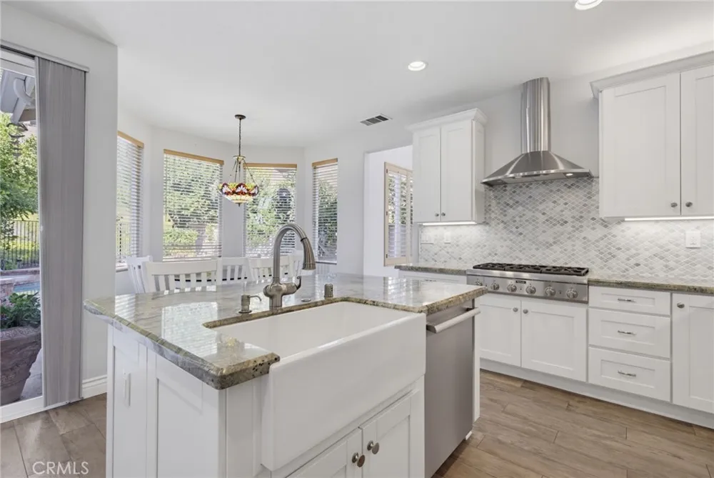 5367 Churchwood Drive Oak Park, CA 91377