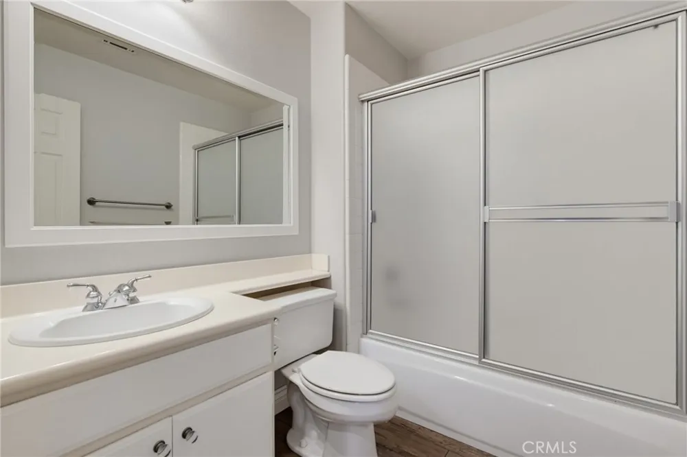 5367 Churchwood Drive Oak Park, CA 91377