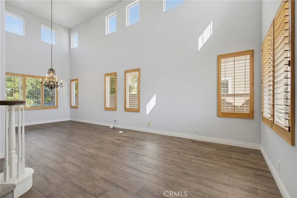 5367 Churchwood Drive Oak Park, CA 91377