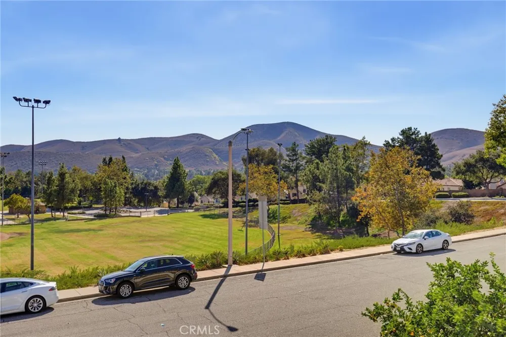 5367 Churchwood Drive Oak Park, CA 91377