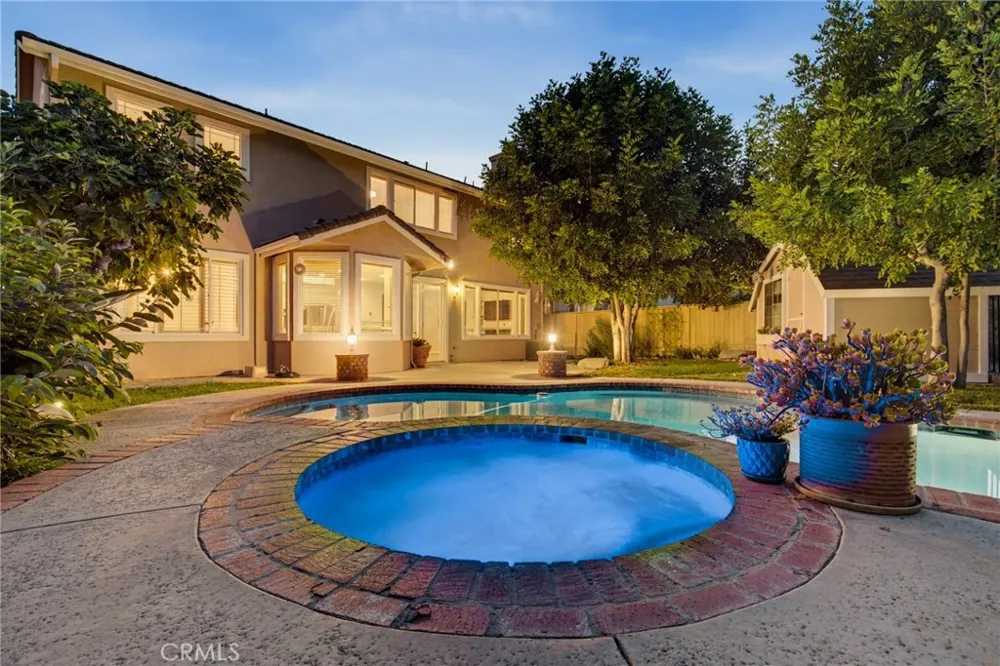 5367 Churchwood Drive Oak Park, CA 91377