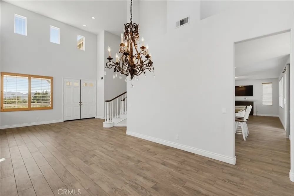 5367 Churchwood Drive Oak Park, CA 91377