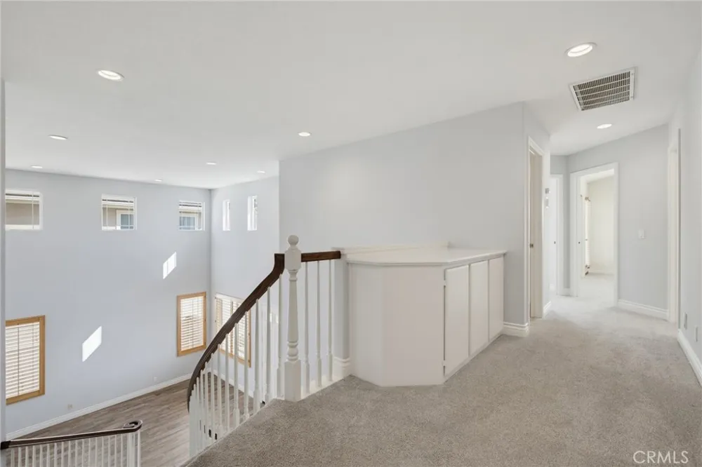 5367 Churchwood Drive Oak Park, CA 91377