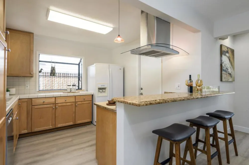 1625 Cottage Grove Avenue San Mateo, CA 94401