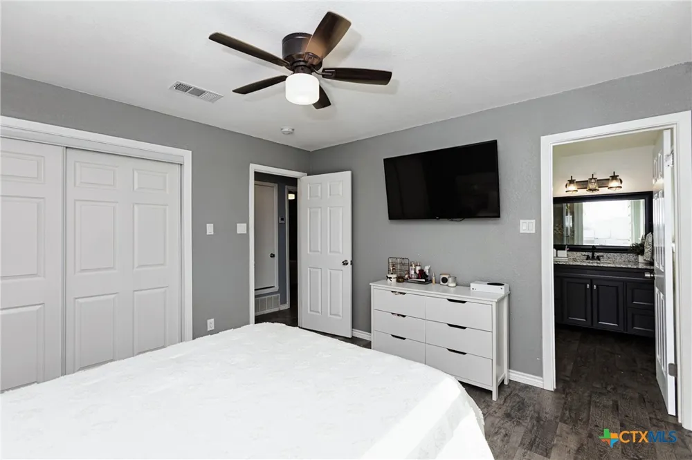 2604 Ridglea Court Killeen, TX 76543