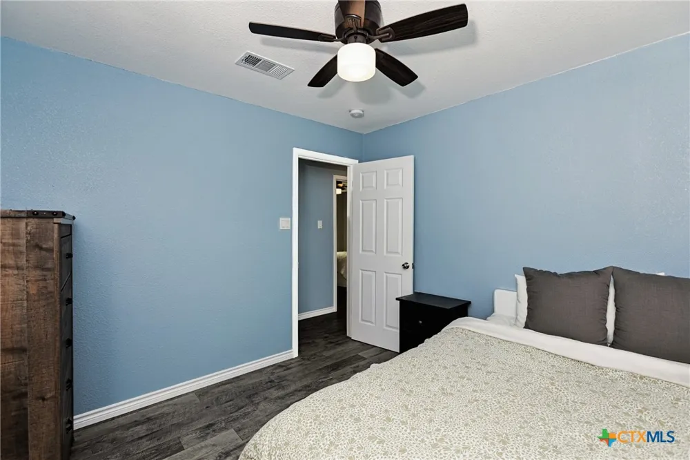 2604 Ridglea Court Killeen, TX 76543