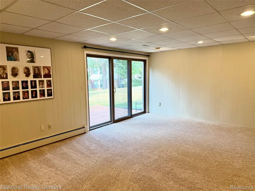 25381 Potomac Drive #6 South Lyon City, MI 48178