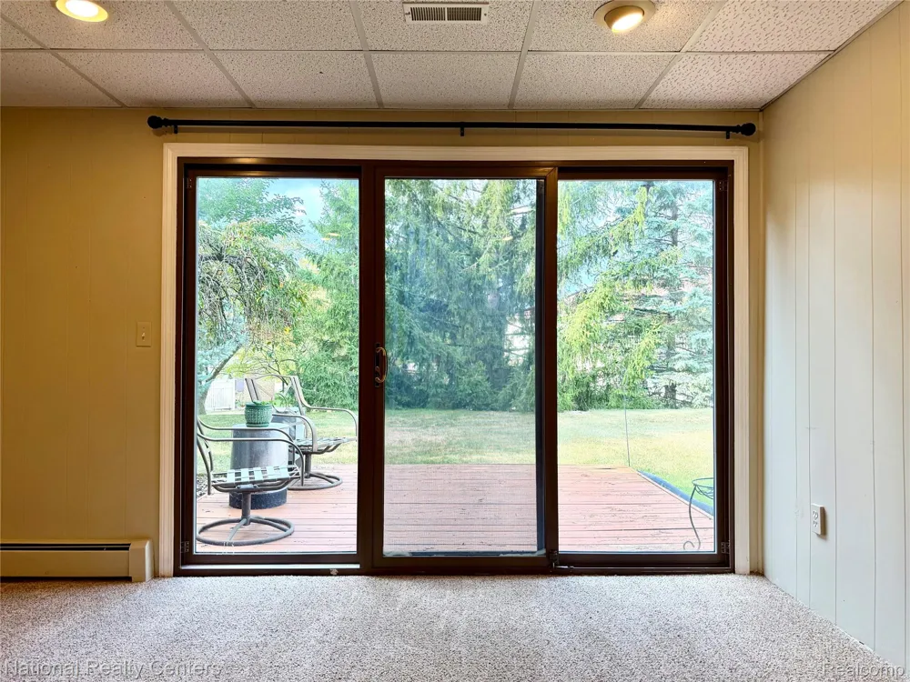 25381 Potomac Drive #6 South Lyon City, MI 48178