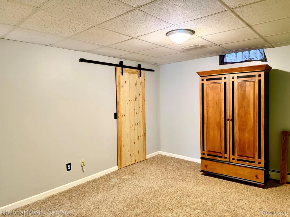 25381 Potomac Drive #6 South Lyon City, MI 48178
