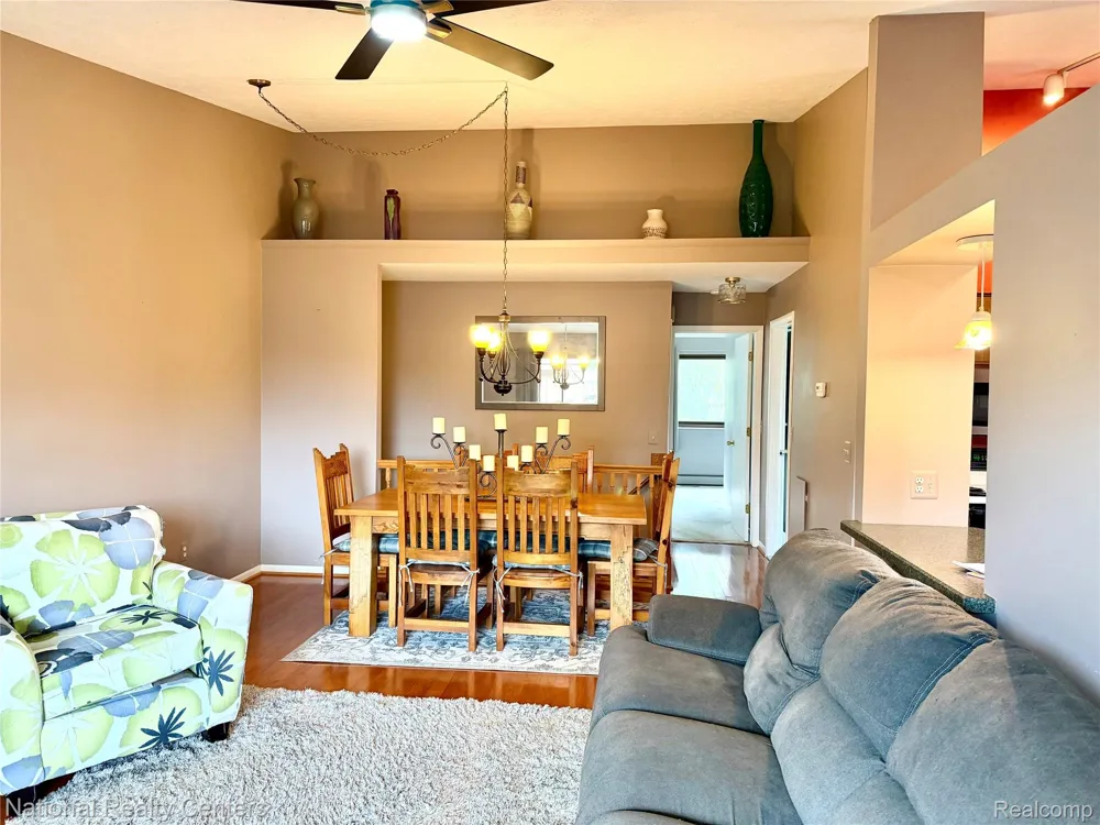 25381 Potomac Drive #6 South Lyon City, MI 48178