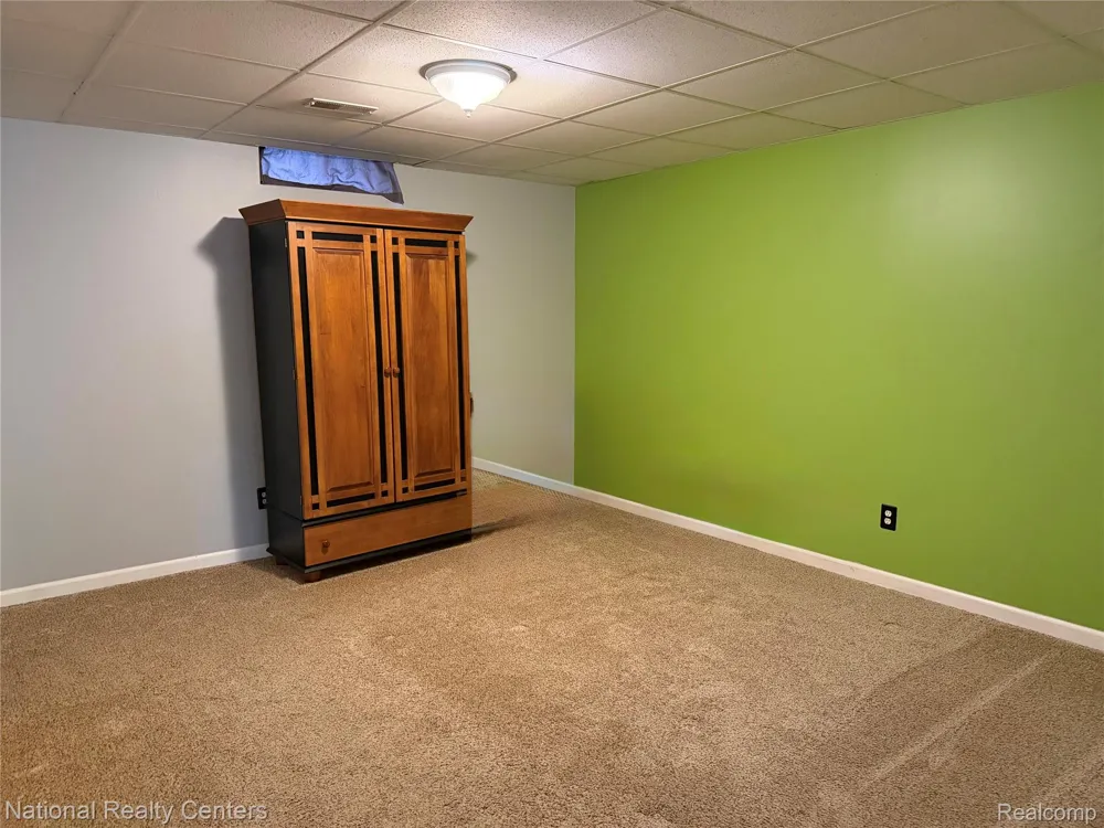 25381 Potomac Drive #6 South Lyon City, MI 48178
