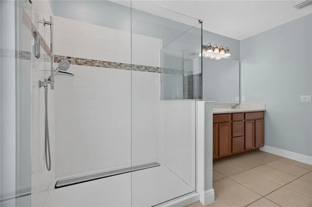 878 BENJAMIN TRAIL Davenport, FL 33837