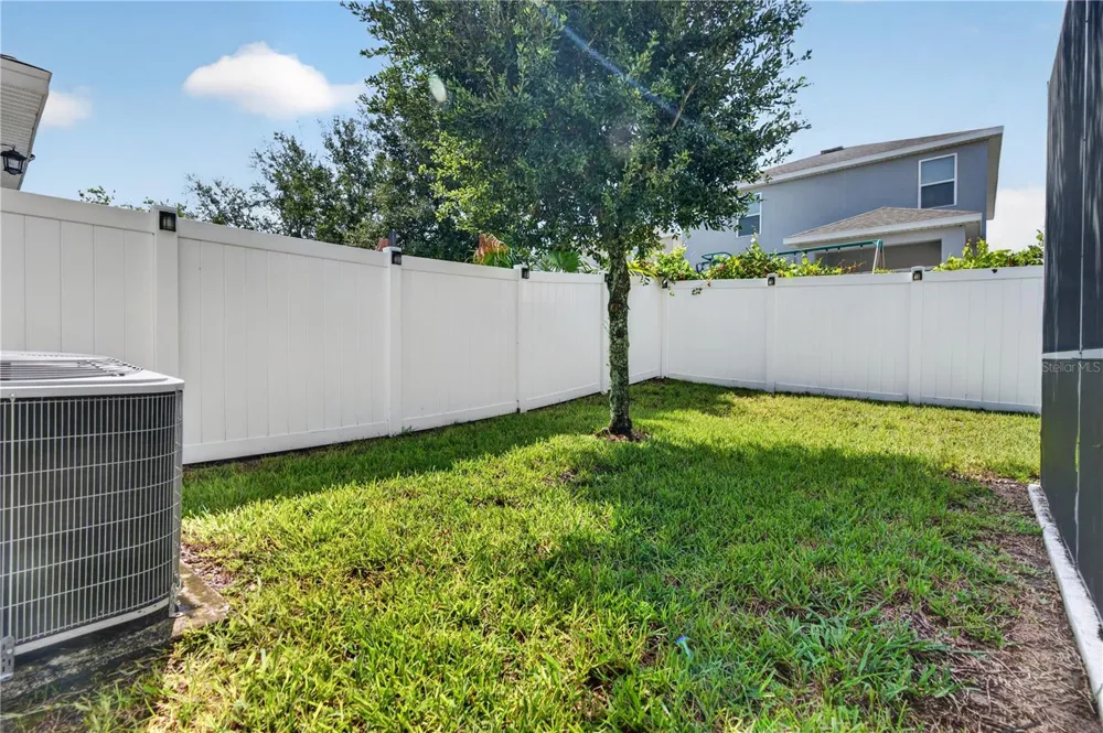 878 BENJAMIN TRAIL Davenport, FL 33837