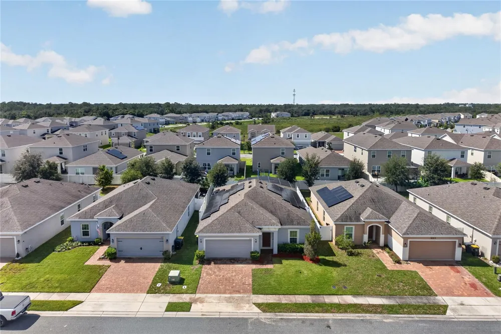 878 BENJAMIN TRAIL Davenport, FL 33837