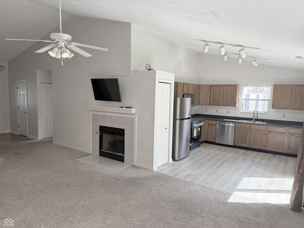 1266 Auburn Drive Brownsburg, IN 46112