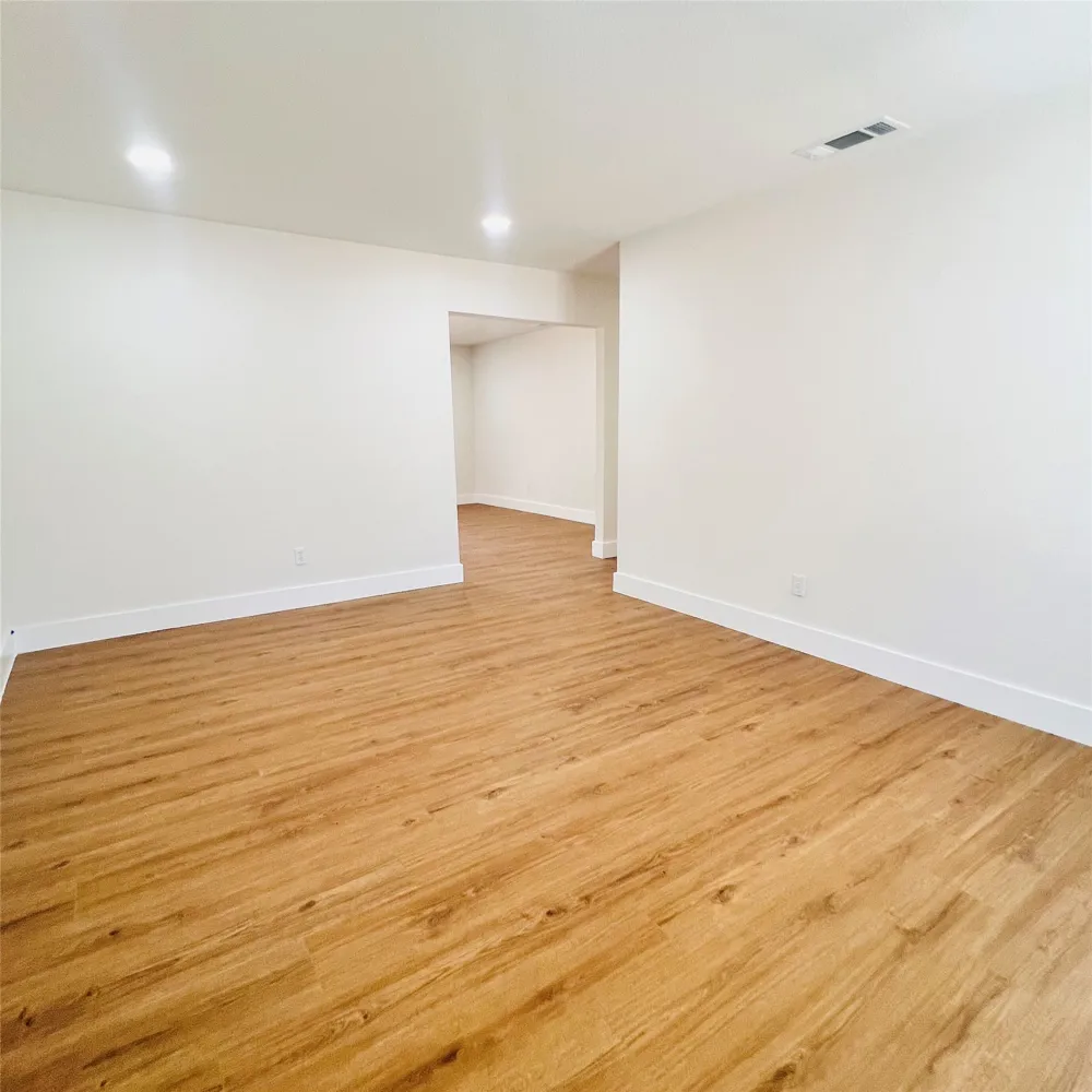 327 E Center Street Duncanville, TX 75116