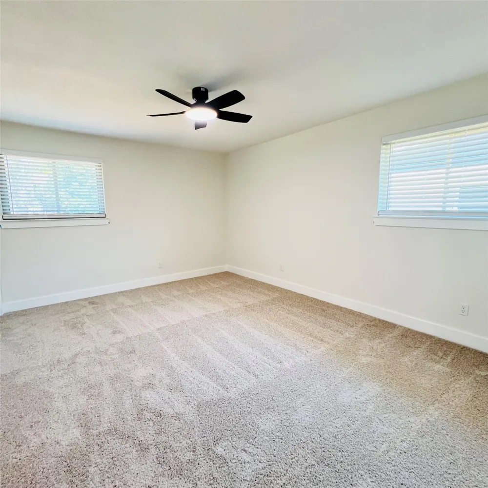 327 E Center Street Duncanville, TX 75116