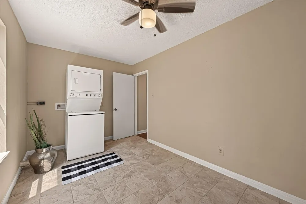 13309 Milo Drive Crosby, TX 77532