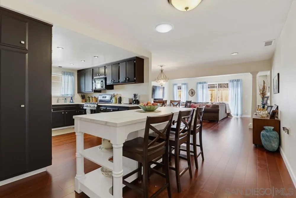 5736 Laramie Way San Diego, CA 92120