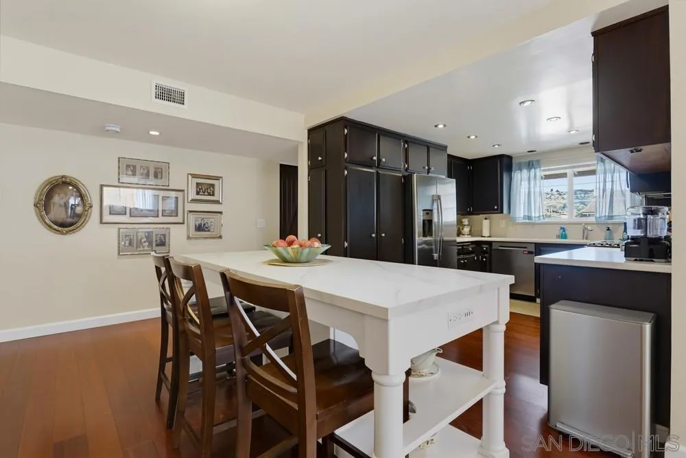 5736 Laramie Way San Diego, CA 92120