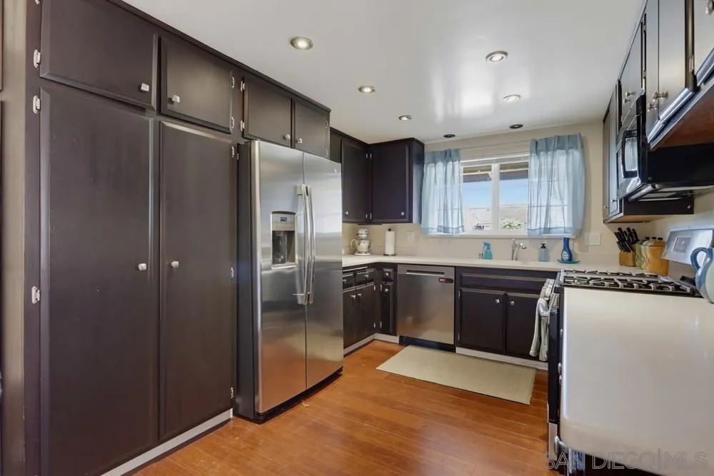 5736 Laramie Way San Diego, CA 92120