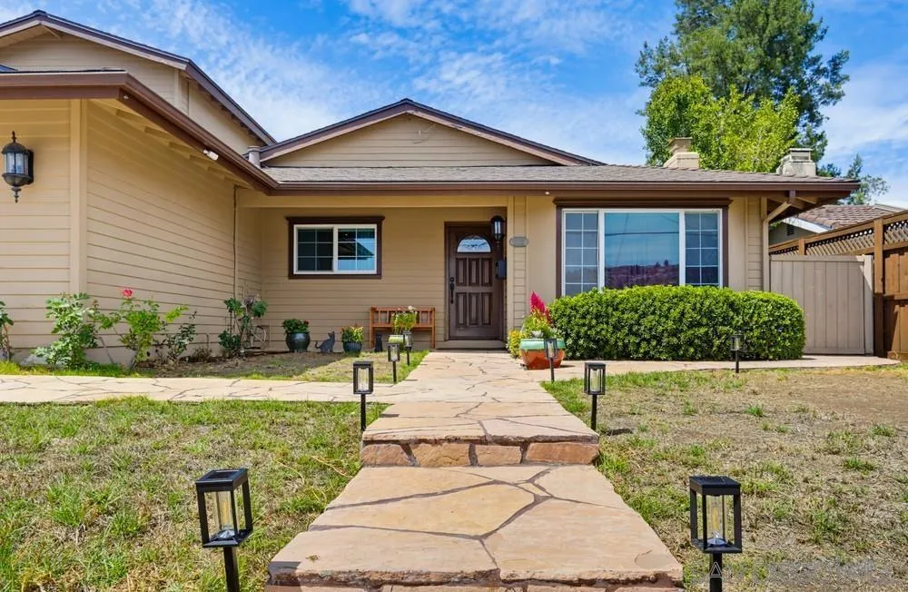5736 Laramie Way San Diego, CA 92120