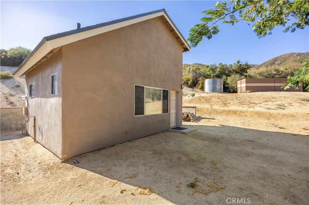 11551 Lonesone Valley Road Leona Valley, CA 93551