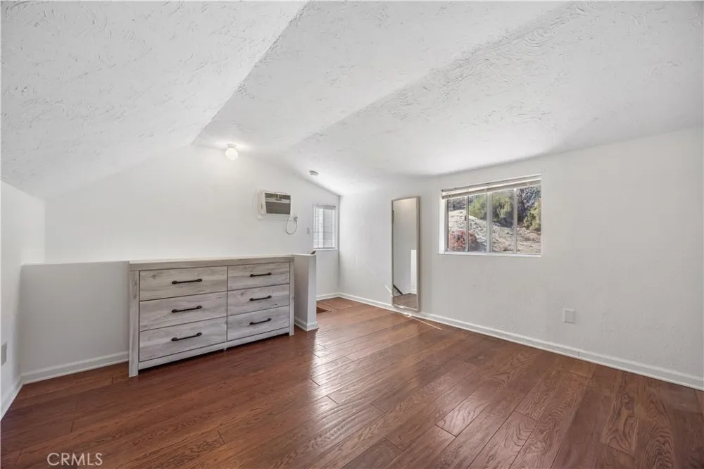 11551 Lonesone Valley Road Leona Valley, CA 93551