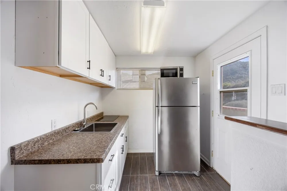 11551 Lonesone Valley Road Leona Valley, CA 93551
