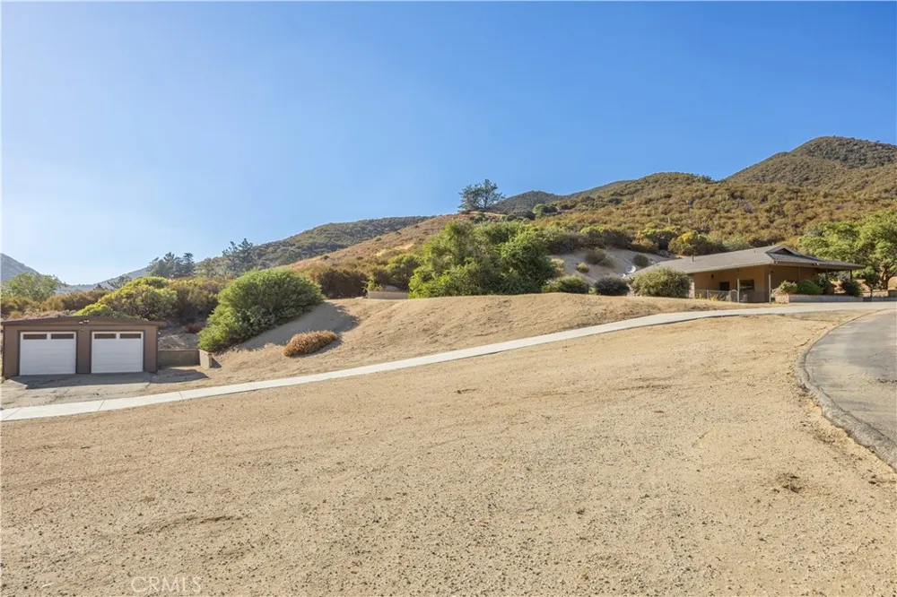11551 Lonesone Valley Road Leona Valley, CA 93551