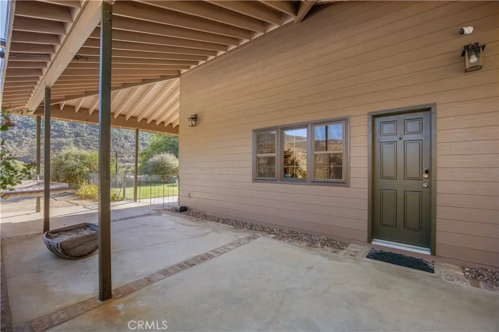 11551 Lonesone Valley Road Leona Valley, CA 93551