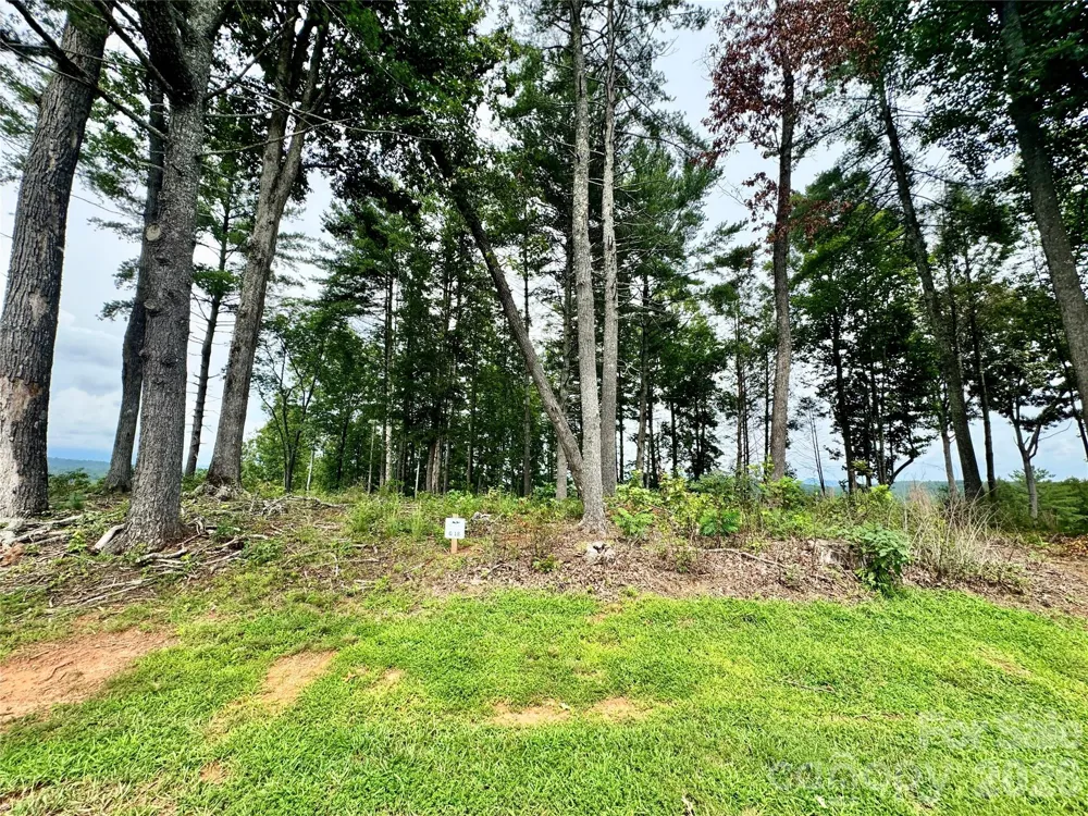2070 Thoroughbred Way #G18 Lenoir, NC 28645