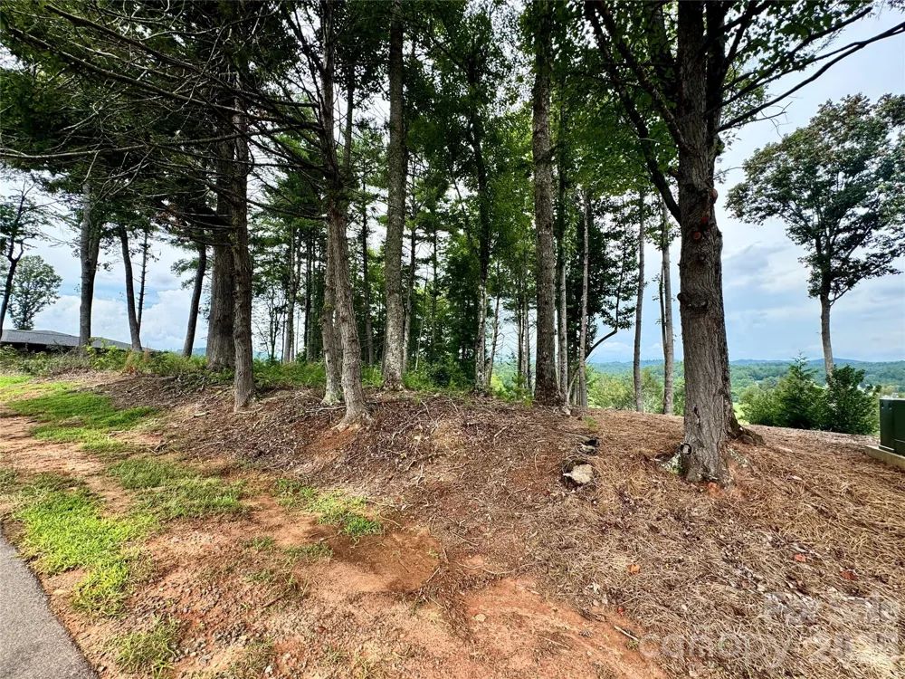 2070 Thoroughbred Way #G18 Lenoir, NC 28645