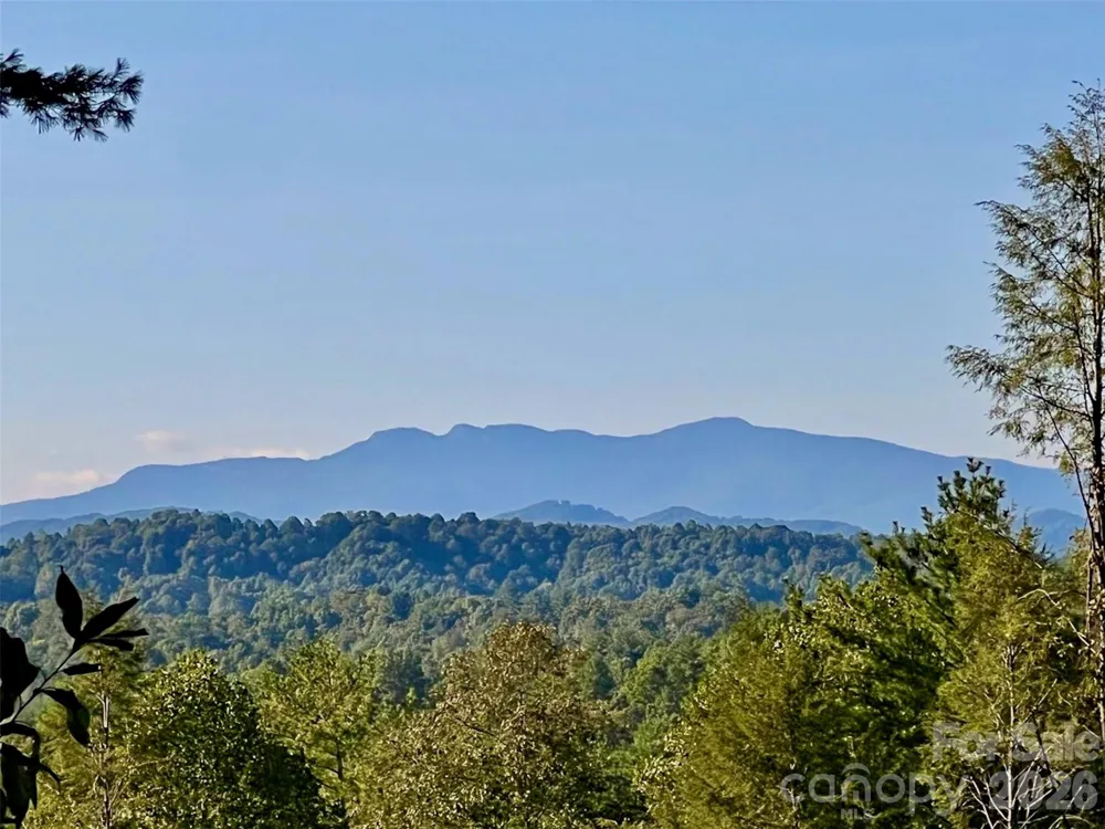 2070 Thoroughbred Way #G18 Lenoir, NC 28645