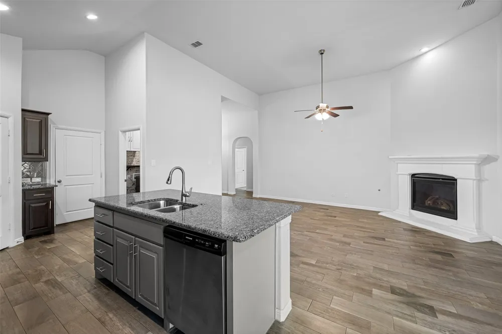 15852 Back Nine Road Fort Worth, TX 76177