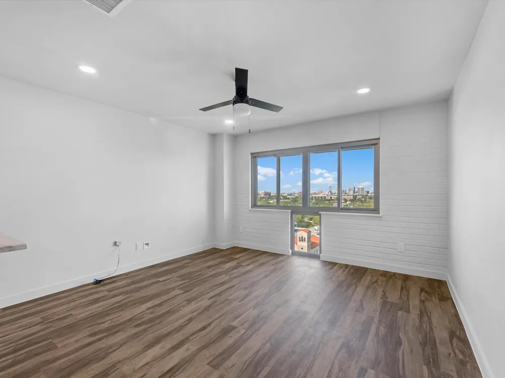 3600 Montrose Boulevard #1209 Houston, TX 77006