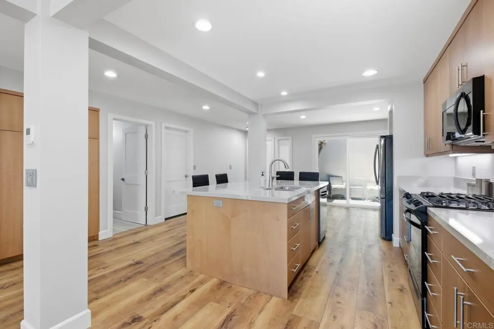 3192 Via De Caballo Encinitas, CA 92024