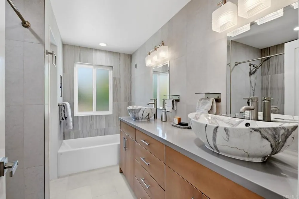 3192 Via De Caballo Encinitas, CA 92024