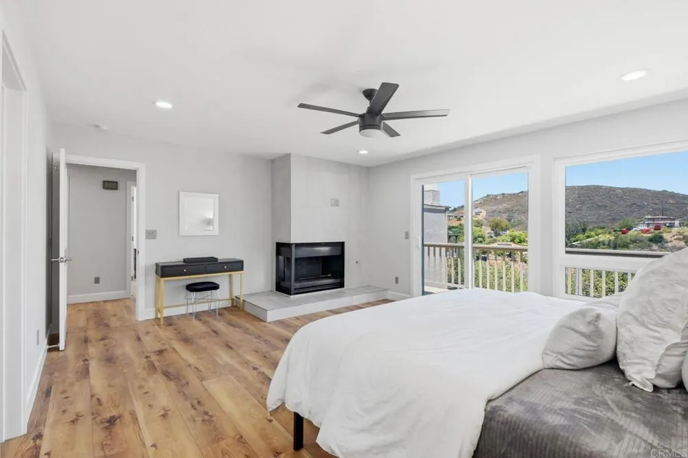 3192 Via De Caballo Encinitas, CA 92024