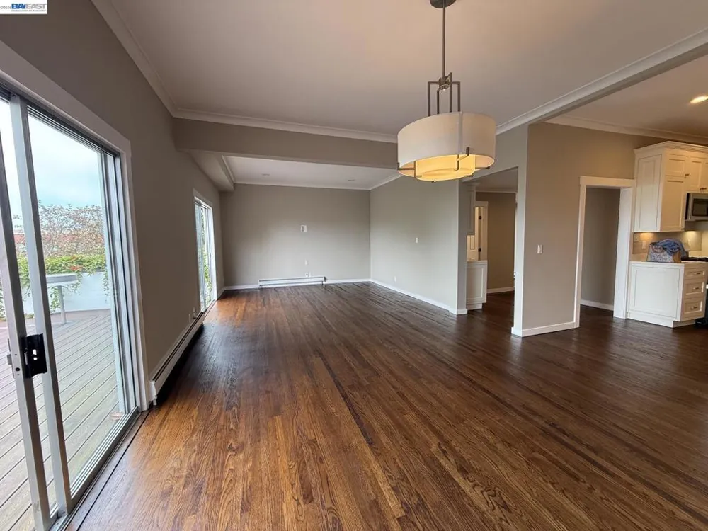 3001 Divisadero Street San Francisco, CA 94123