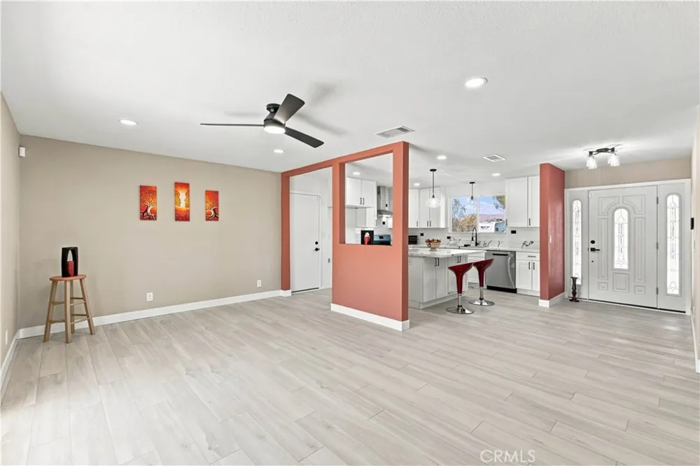 16070 Winnebago Apple Valley, CA 92307