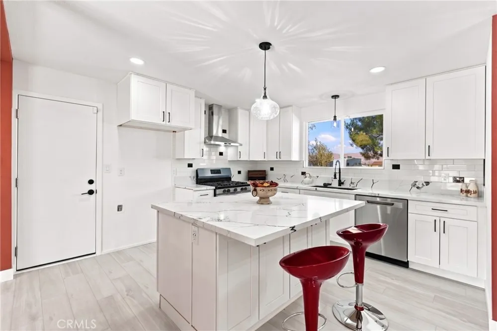 16070 Winnebago Apple Valley, CA 92307