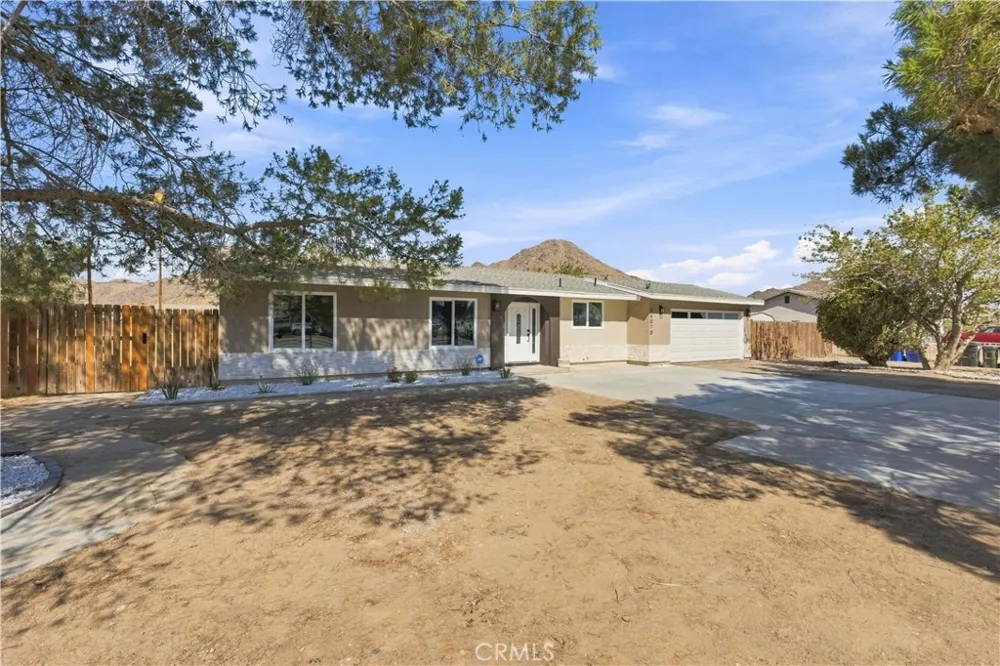 16070 Winnebago Apple Valley, CA 92307