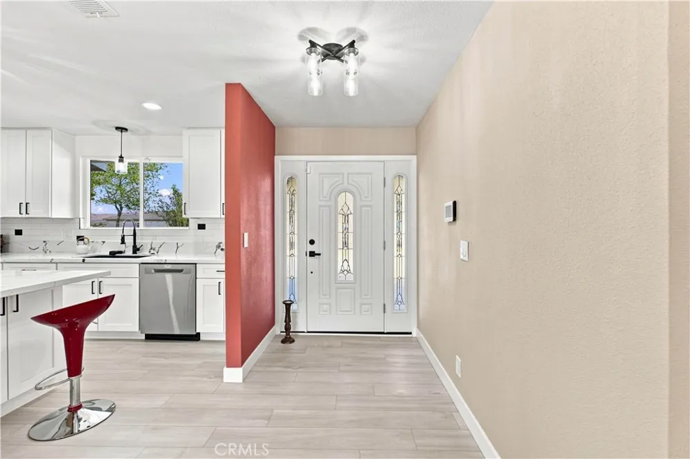 16070 Winnebago Apple Valley, CA 92307