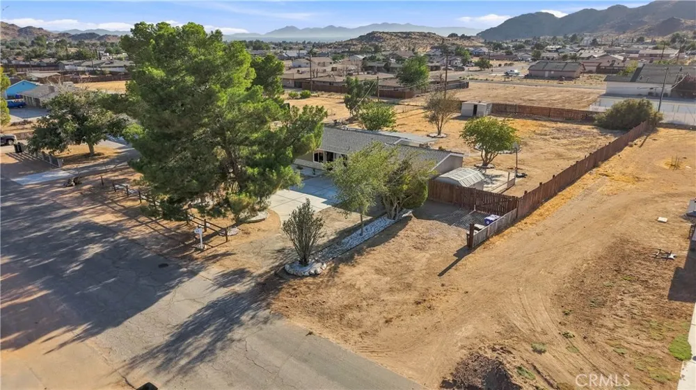 16070 Winnebago Apple Valley, CA 92307