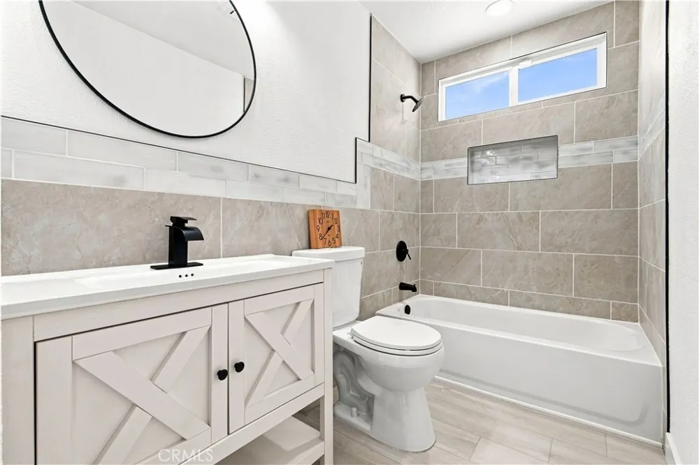 16070 Winnebago Apple Valley, CA 92307