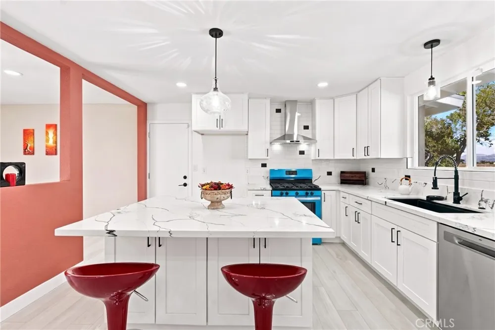 16070 Winnebago Apple Valley, CA 92307