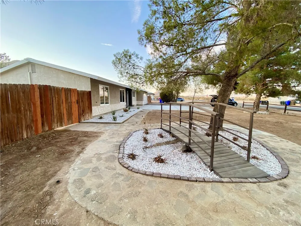 16070 Winnebago Apple Valley, CA 92307