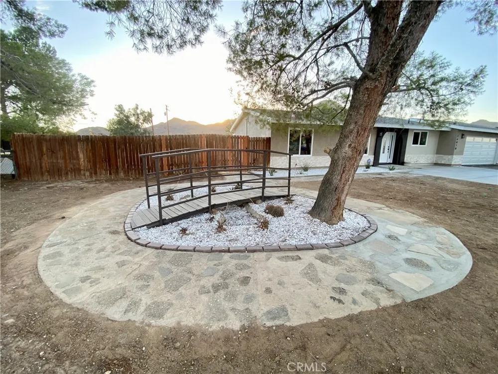 16070 Winnebago Apple Valley, CA 92307