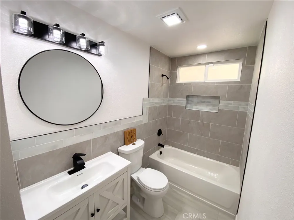 16070 Winnebago Apple Valley, CA 92307